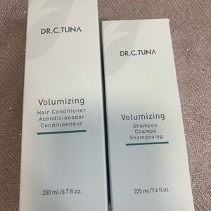 Farmasi Volumizing Shampoo White and Green Packaging